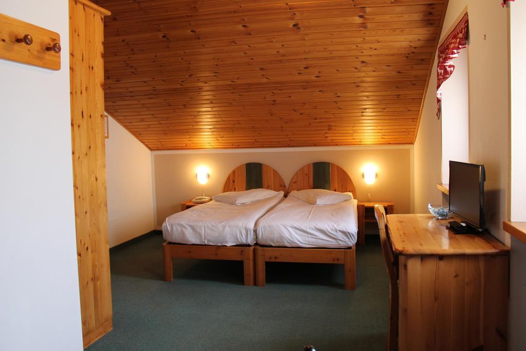 Hotel Mont Velan Saint-Oyen Buitenkant foto