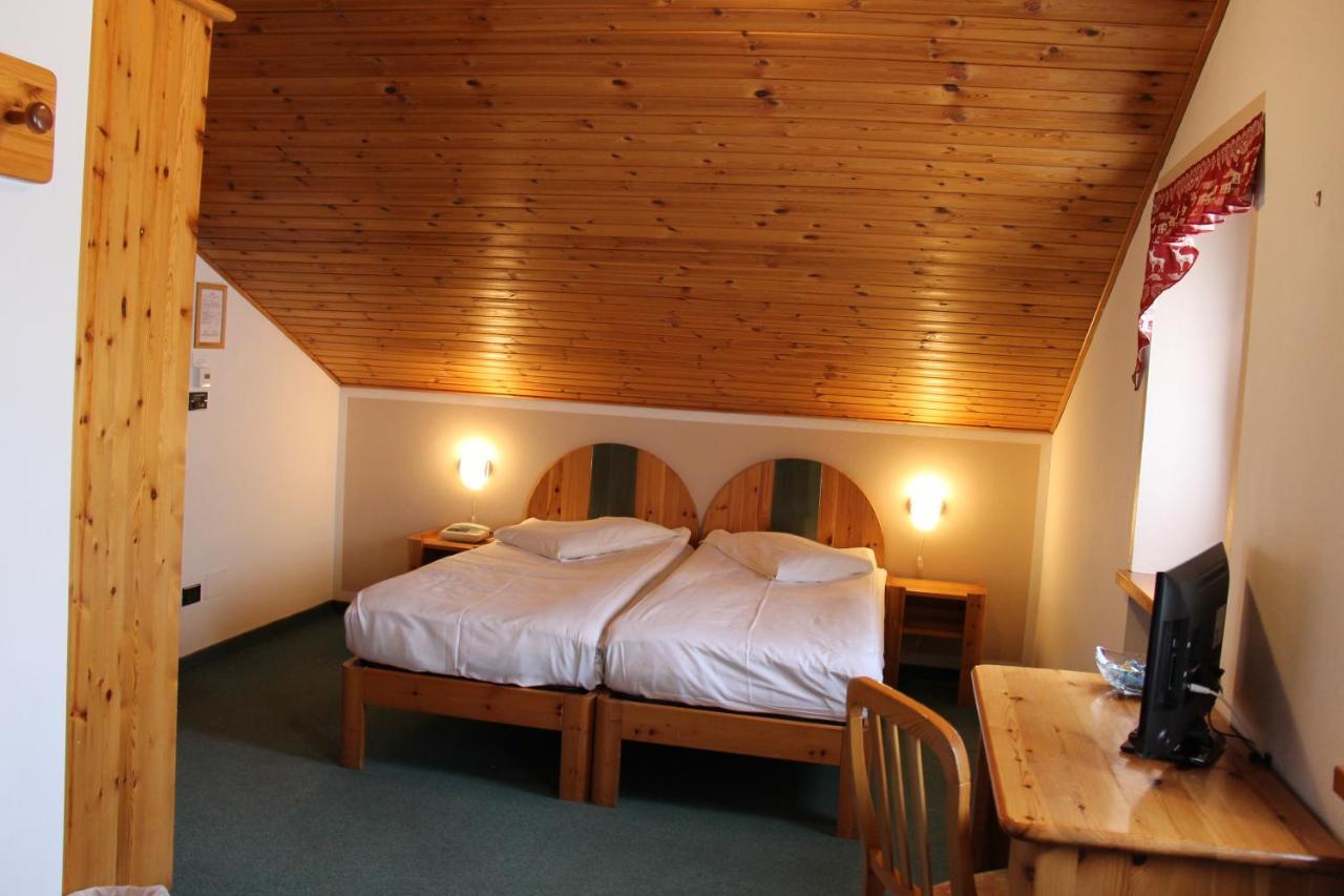 Hotel Mont Velan Saint-Oyen Buitenkant foto